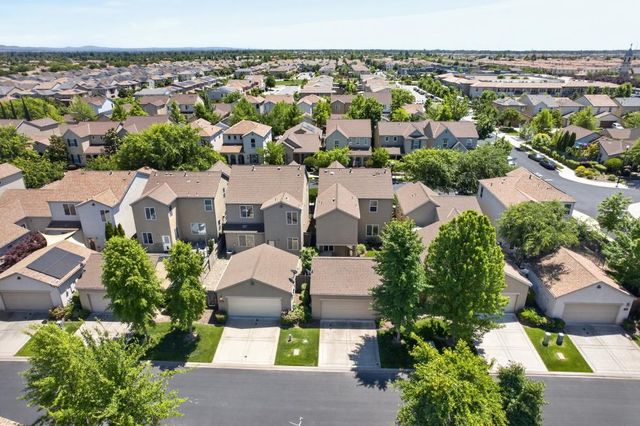 3081 Ardley Dr, Roseville, CA 95747