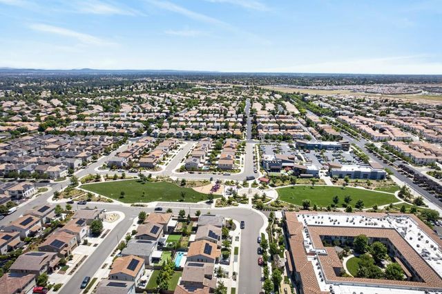 3081 Ardley Dr, Roseville, CA 95747