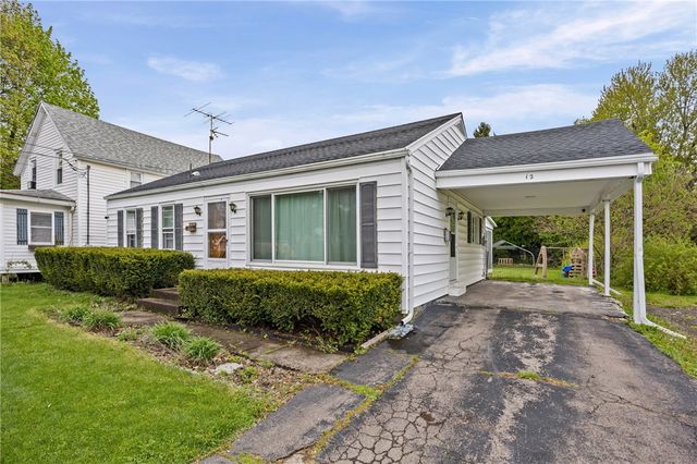 12 Mirick Pl, Lyons, NY 14489