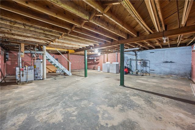 12 Mirick Pl, Lyons, NY 14489