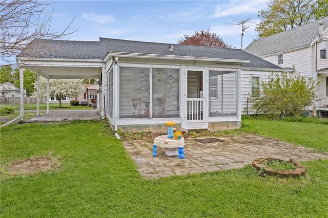12 Mirick Pl, Lyons, NY 14489