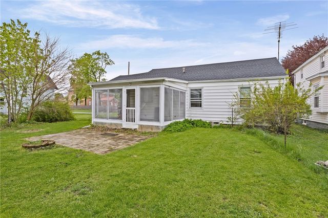 12 Mirick Pl, Lyons, NY 14489
