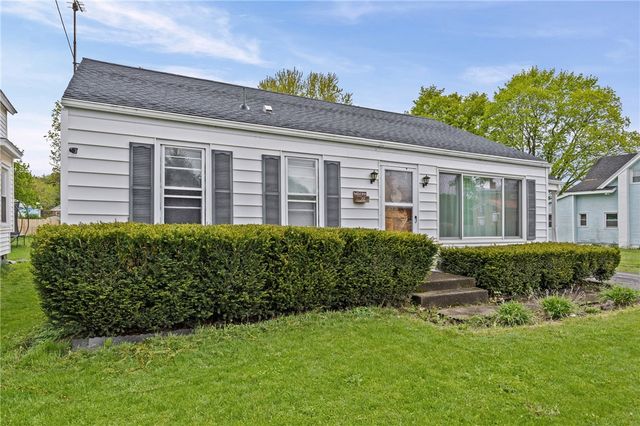 12 Mirick Pl, Lyons, NY 14489