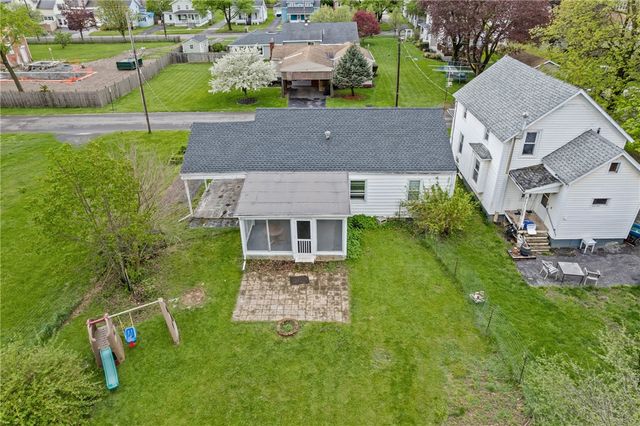 12 Mirick Pl, Lyons, NY 14489