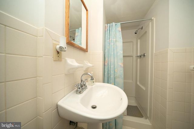 1205 SPOTSWOOD DR, Silver Spring, MD 20905