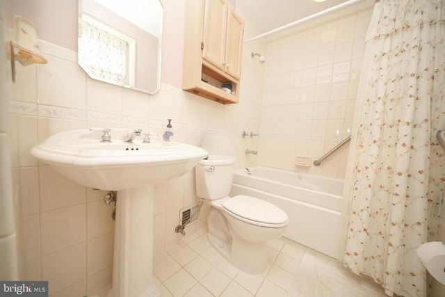 1205 SPOTSWOOD DR, Silver Spring, MD 20905