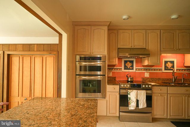 1205 SPOTSWOOD DR, Silver Spring, MD 20905