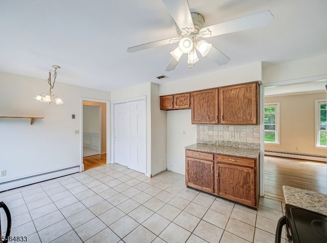 8 Kerry Pl, Mount Olive Twp., NJ 07836