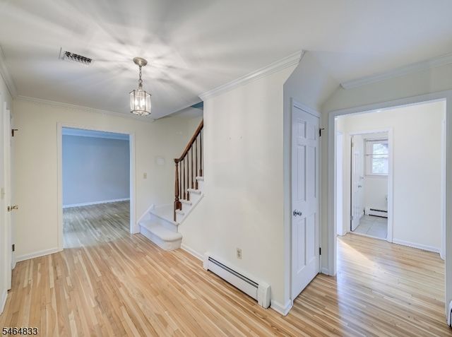 8 Kerry Pl, Mount Olive Twp., NJ 07836