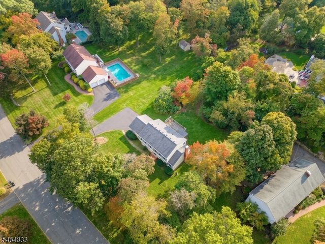 8 Kerry Pl, Mount Olive Twp., NJ 07836
