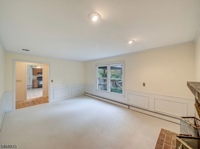 8 Kerry Pl, Mount Olive Twp., NJ 07836