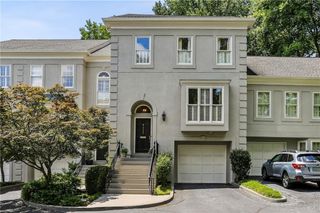 2466 Brookhaven NE Place, Brookhaven, GA 30319