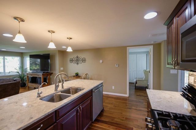 8096 CHANNEL LANE, Omro, WI 54963