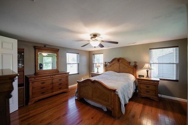 8096 CHANNEL LANE, Omro, WI 54963