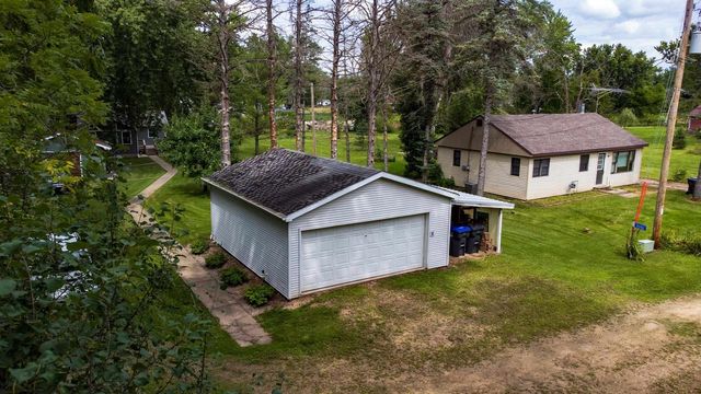 8096 CHANNEL LANE, Omro, WI 54963