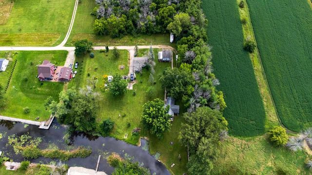 8096 CHANNEL LANE, Omro, WI 54963