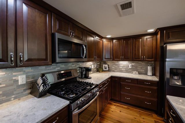 8096 CHANNEL LANE, Omro, WI 54963