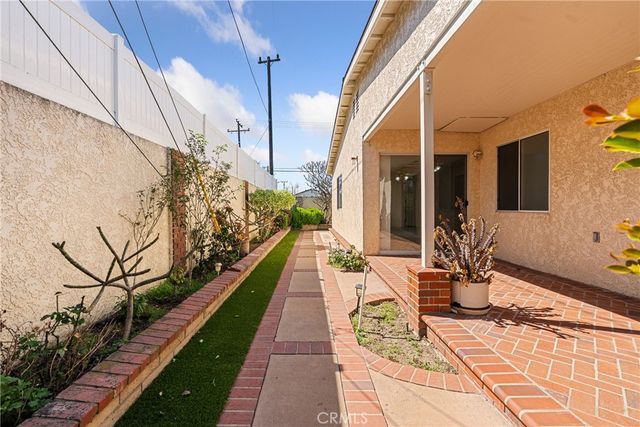 6502 Clare, Huntington Beach, CA 92647
