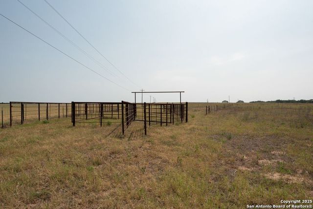 1003 County Road 334, Stockdale, TX 78160
