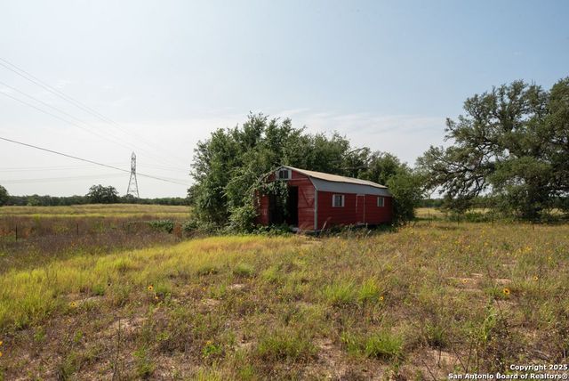 1003 County Road 334, Stockdale, TX 78160