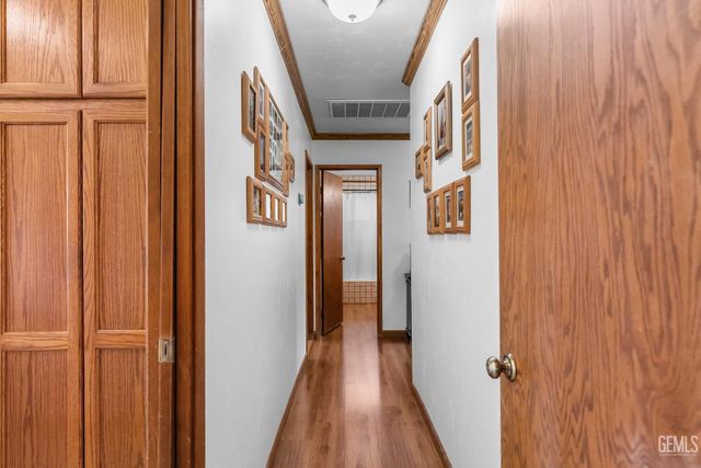 24301 Silver Creek Way, Tehachapi, CA 93561