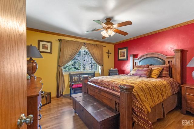 24301 Silver Creek Way, Tehachapi, CA 93561