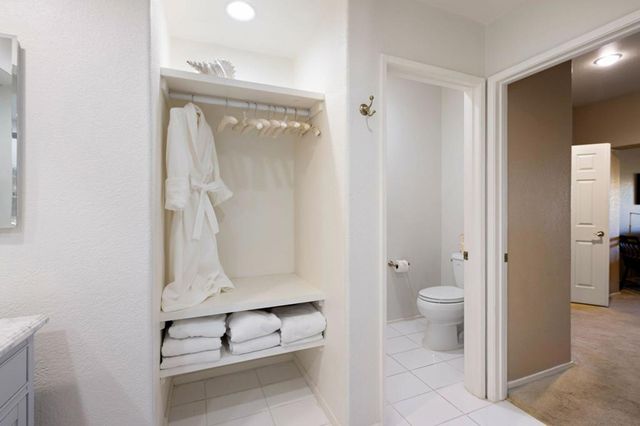 48110 Via Hermosa, La Quinta, CA 92253