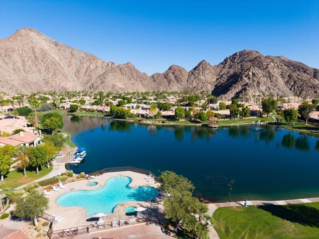 48110 Via Hermosa, La Quinta, CA 92253