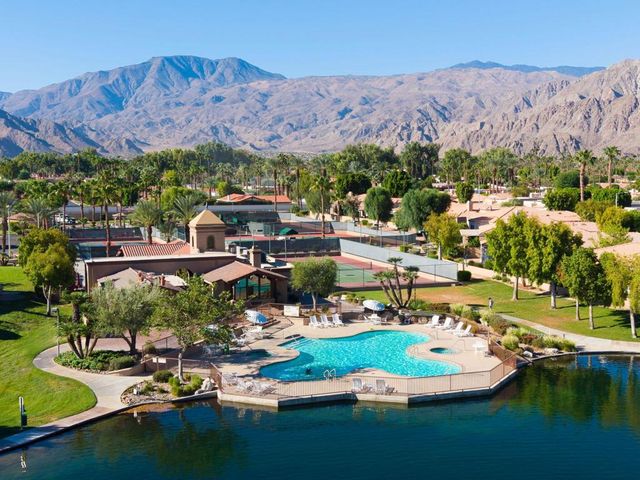 48110 Via Hermosa, La Quinta, CA 92253