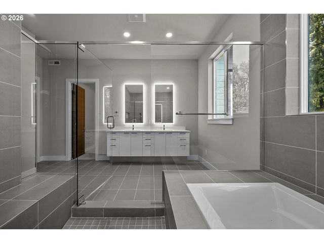 15011 Nw 11TH Pl, Vancouver, WA 98685