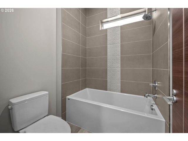 15011 Nw 11TH Pl, Vancouver, WA 98685