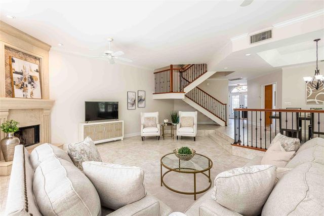 18724 WIMBLEDON CIRCLE, Lutz, FL 33558