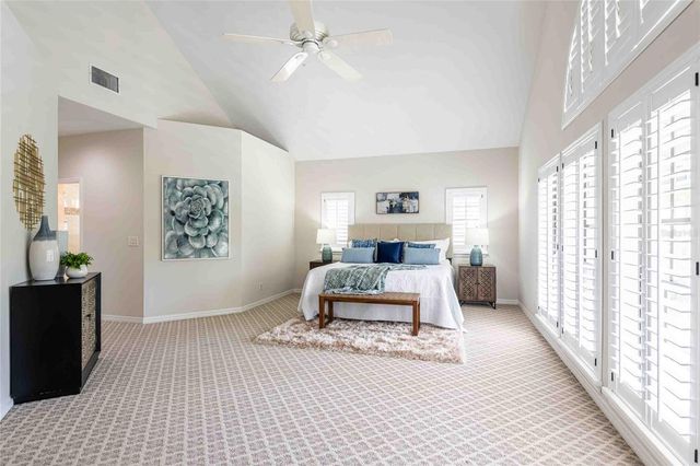 18724 WIMBLEDON CIRCLE, Lutz, FL 33558