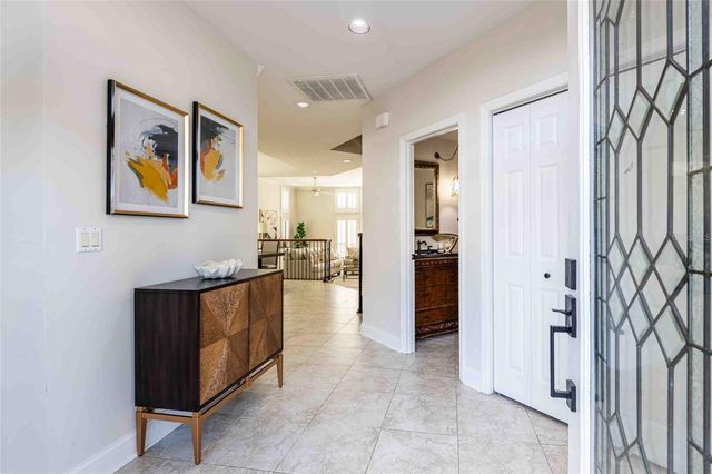 18724 WIMBLEDON CIRCLE, Lutz, FL 33558