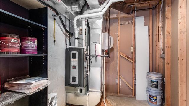 5465 Airwood Drive, Zanesville, OH 43701