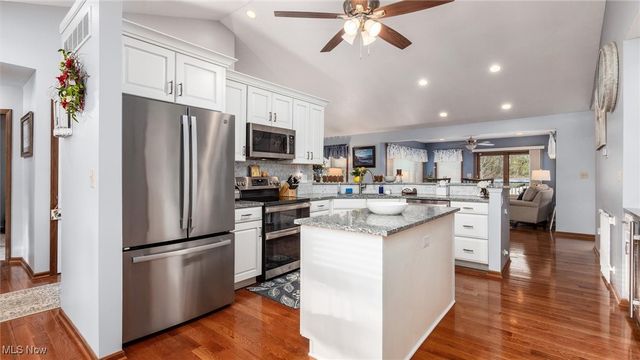 5465 Airwood Drive, Zanesville, OH 43701