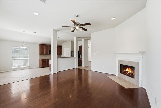 1502 Lauren Creek Lane, Spring, TX 77386