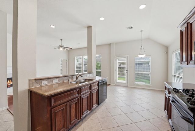 1502 Lauren Creek Lane, Spring, TX 77386