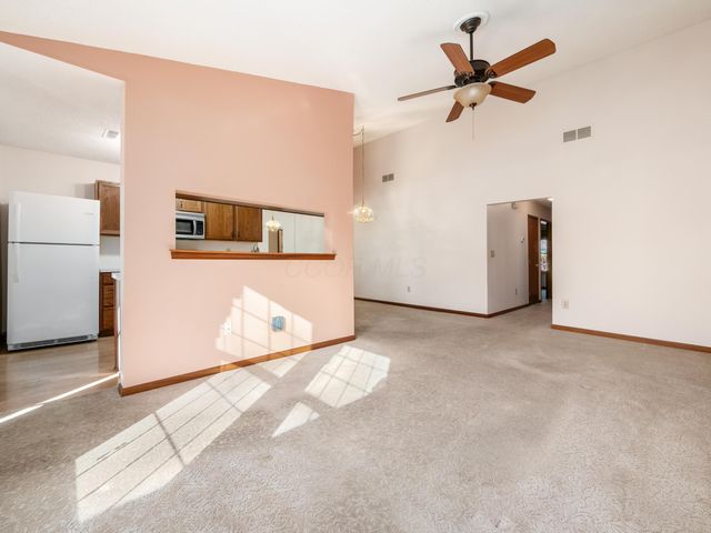 488 Three Oaks Court, Columbus, OH 43230