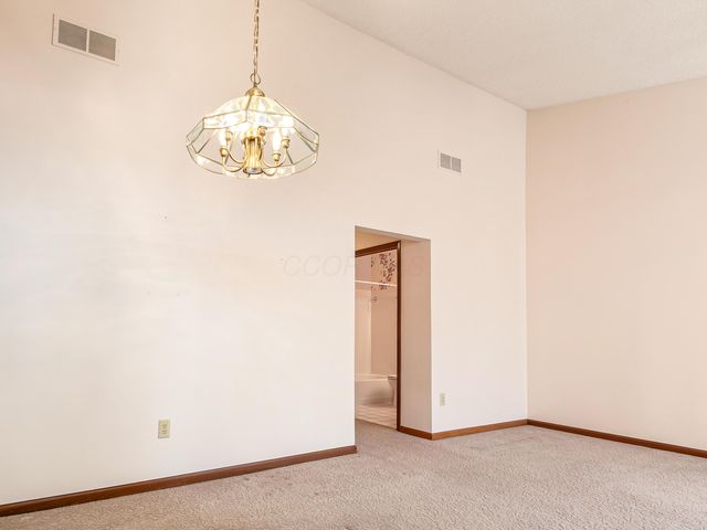 488 Three Oaks Court, Columbus, OH 43230