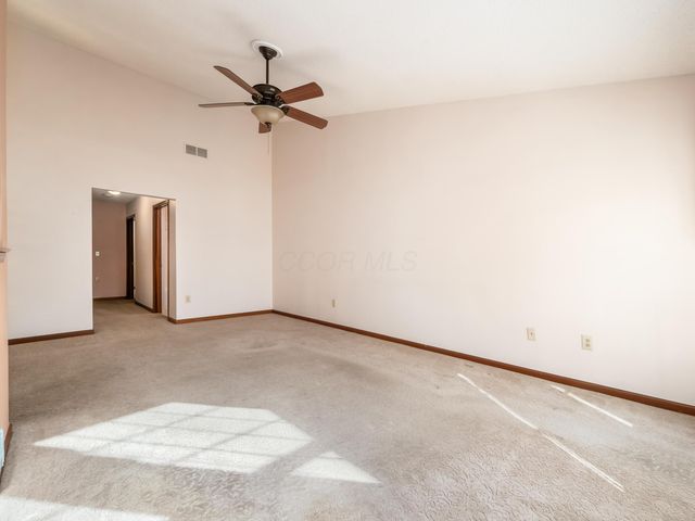 488 Three Oaks Court, Columbus, OH 43230