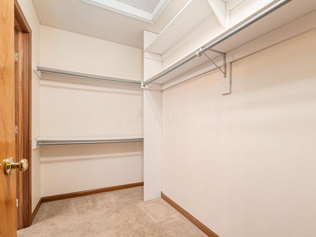 488 Three Oaks Court, Columbus, OH 43230