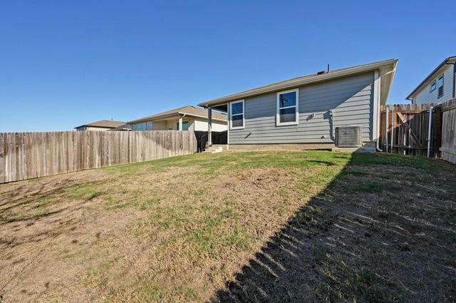 407 Wilshire RD, San Marcos, TX 78666