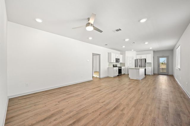 407 Wilshire RD, San Marcos, TX 78666