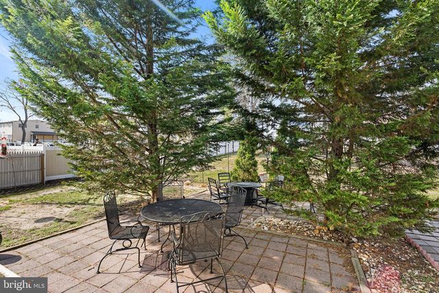 16 LINCOLN AVE, Sicklerville, NJ 08081