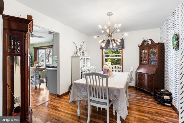 16 LINCOLN AVE, Sicklerville, NJ 08081