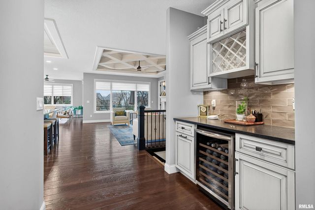 4136 Muirfield Court, Bettendorf, IA 52722