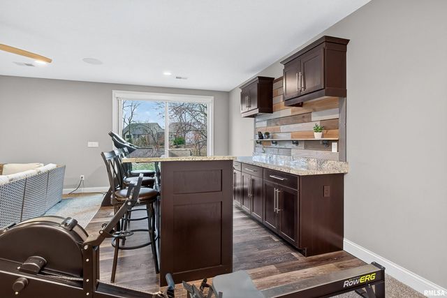 4136 Muirfield Court, Bettendorf, IA 52722