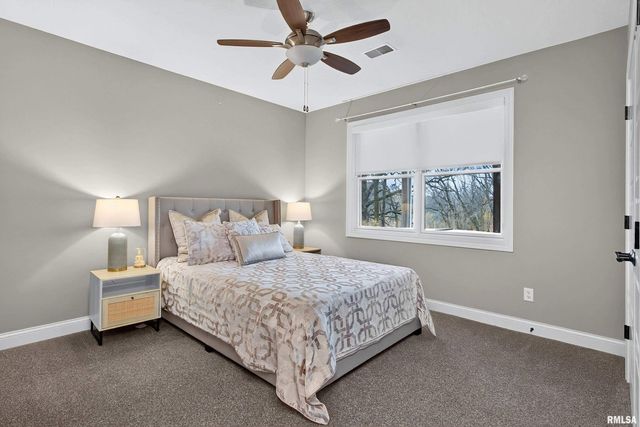 4136 Muirfield Court, Bettendorf, IA 52722