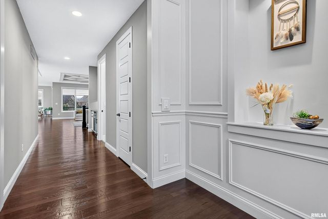 4136 Muirfield Court, Bettendorf, IA 52722